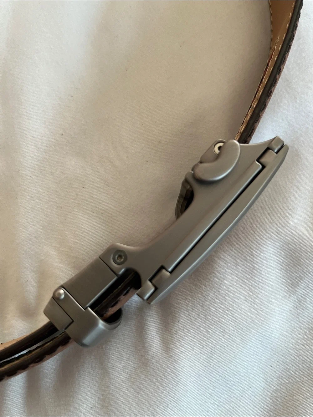Nextbelt men’s Go-in pebble ratchet belt cognac textured leather metal buckle